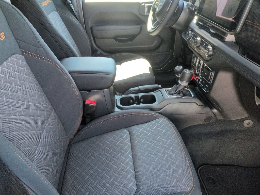 New 2026 Jeep Gladiator Mojave AWD/4WD image 33