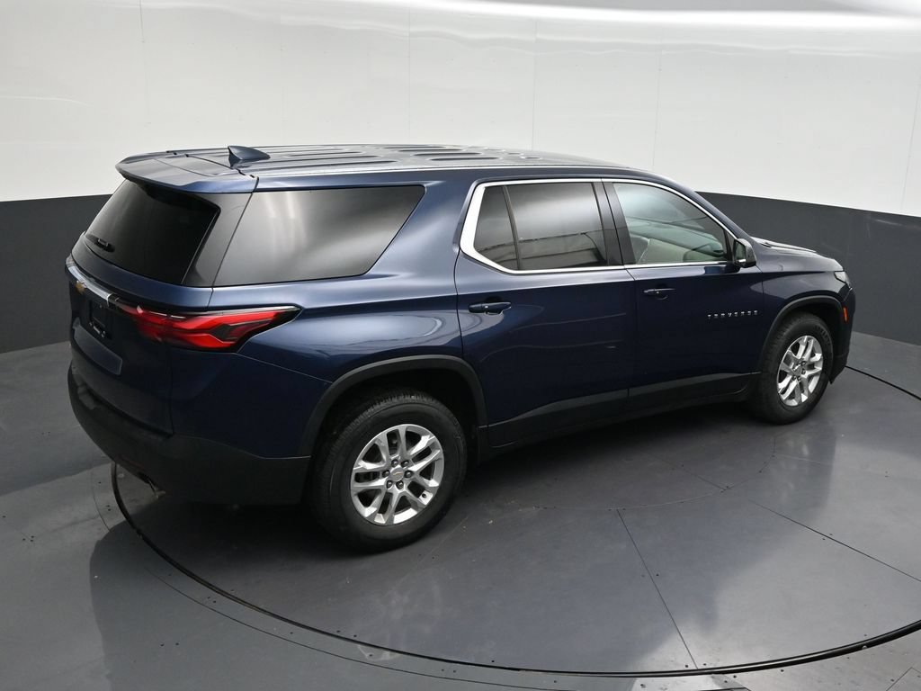 Used 2022 Chevrolet Traverse LS FWD image 19