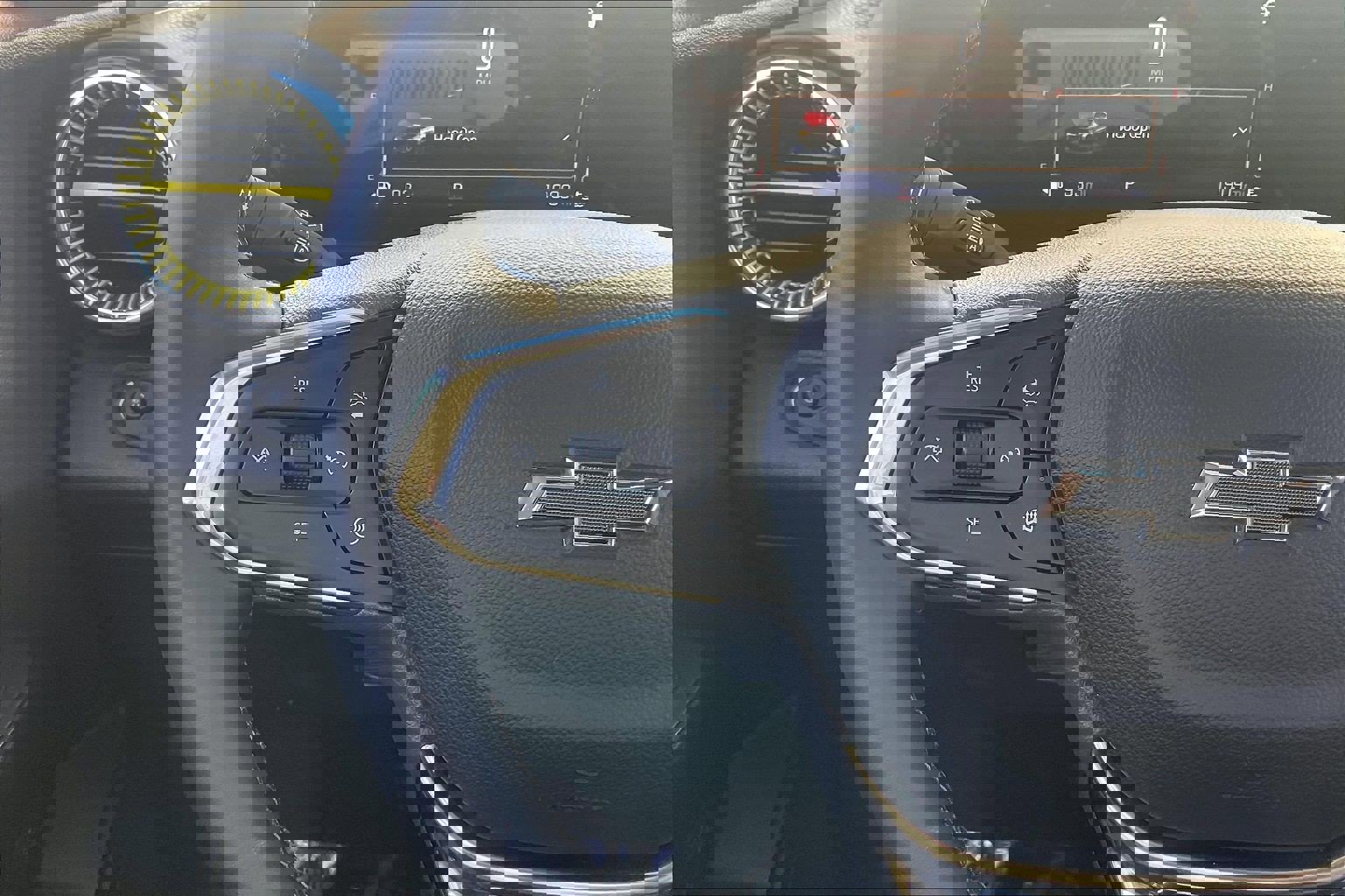 Used 2025 Chevrolet Trax ACTIV image 23