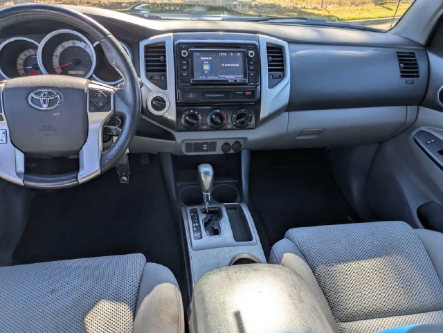 Used 2015 Toyota Tacoma 4x4 Double Cab w/ TRD Sport Package image 16