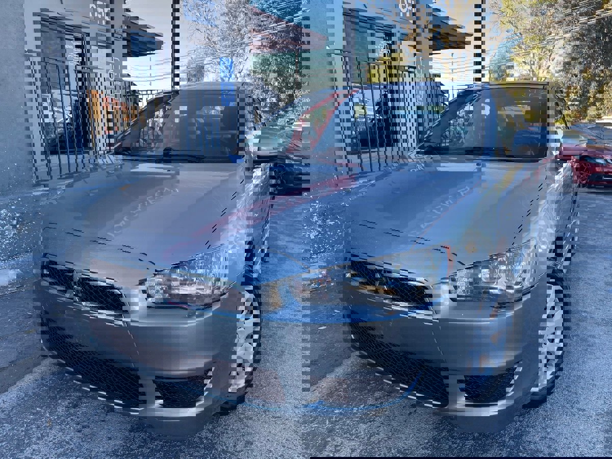 Used 2015 Mitsubishi Lancer ES image 1