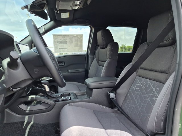 New 2026 Nissan Frontier SV w/ Tow Package AWD/4WD image 15