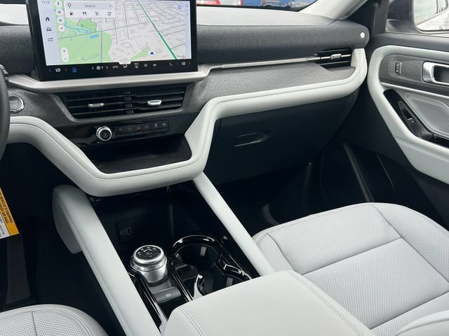 New 2026 Ford Explorer Platinum w/ LUX Leather Package AWD/4WD image 40
