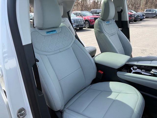 New 2026 Ford Explorer Platinum w/ LUX Leather Package image 23
