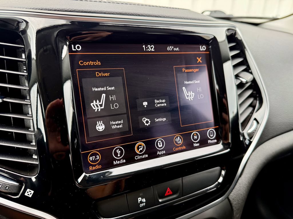 Used 2019 Jeep Cherokee Limited AWD/4WD image 31