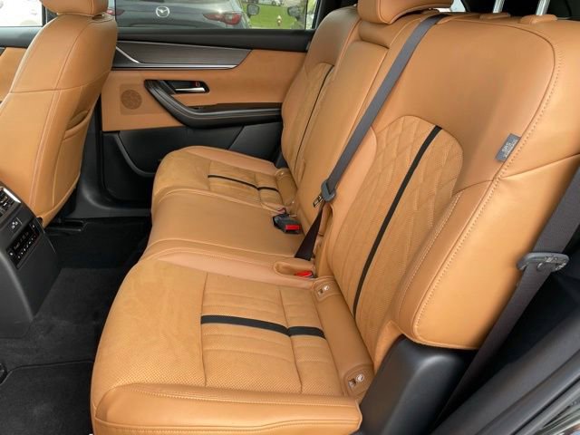 Certified 2025 MAZDA CX-70 3.3 Turbo S w/ Premium Plus AWD/4WD image 8