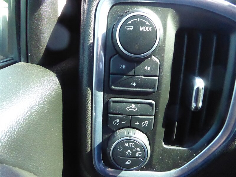 Used 2023 Chevrolet Silverado 2500 LT AWD/4WD image 17