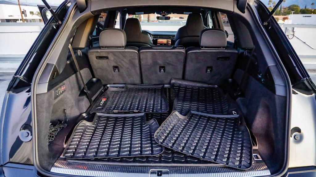 Used 2023 Audi SQ7 Prestige w/ Prestige Package image 27