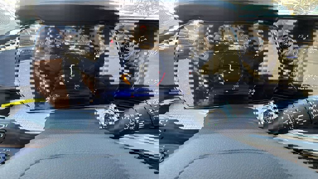 New 2026 Chevrolet Trax LT w/ Driver Confidence Package image 21