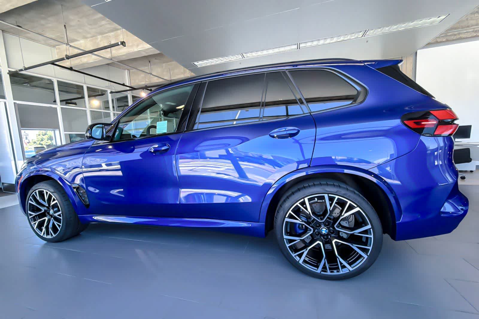 New 2026 BMW X5 M Competition w/ Executive Package AWD/4WD image 5
