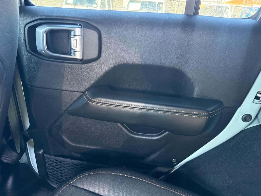Used 2024 Jeep Wrangler Unlimited Sahara image 14