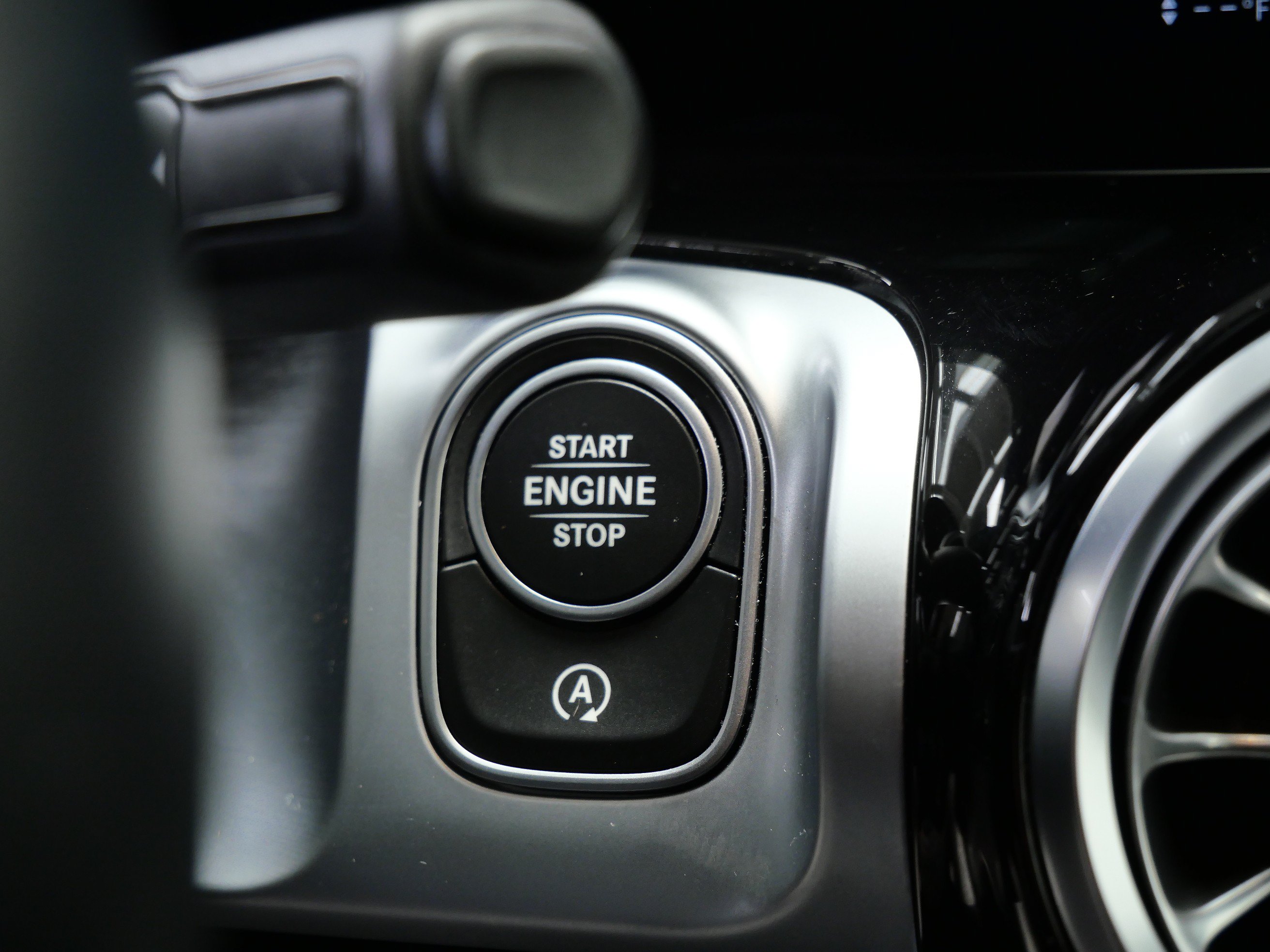 Certified 2022 Mercedes-Benz GLB 250 4MATIC image 26