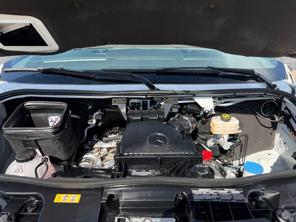 Used 2024 Mercedes-Benz Sprinter 3500 image 33