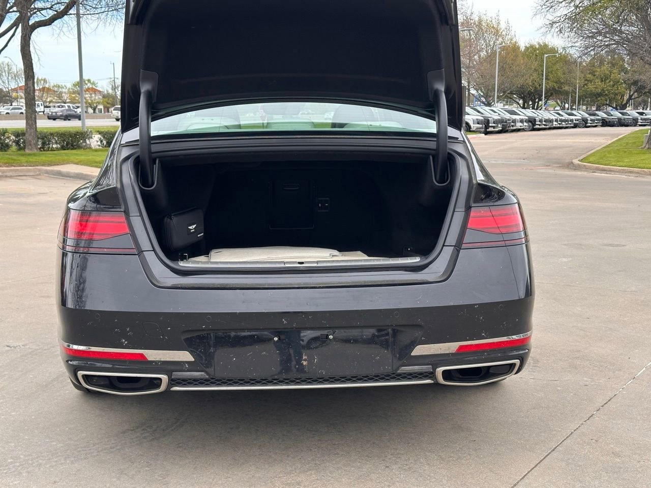 Used 2025 Genesis G90 3.5T image 15