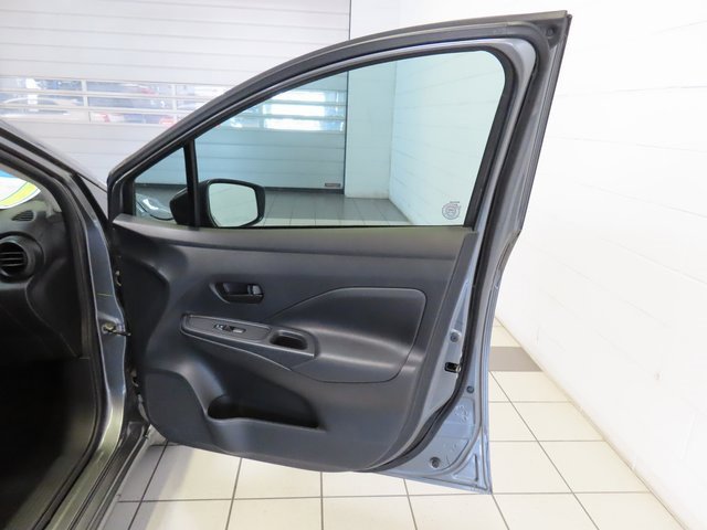Used 2023 Nissan Versa S image 24