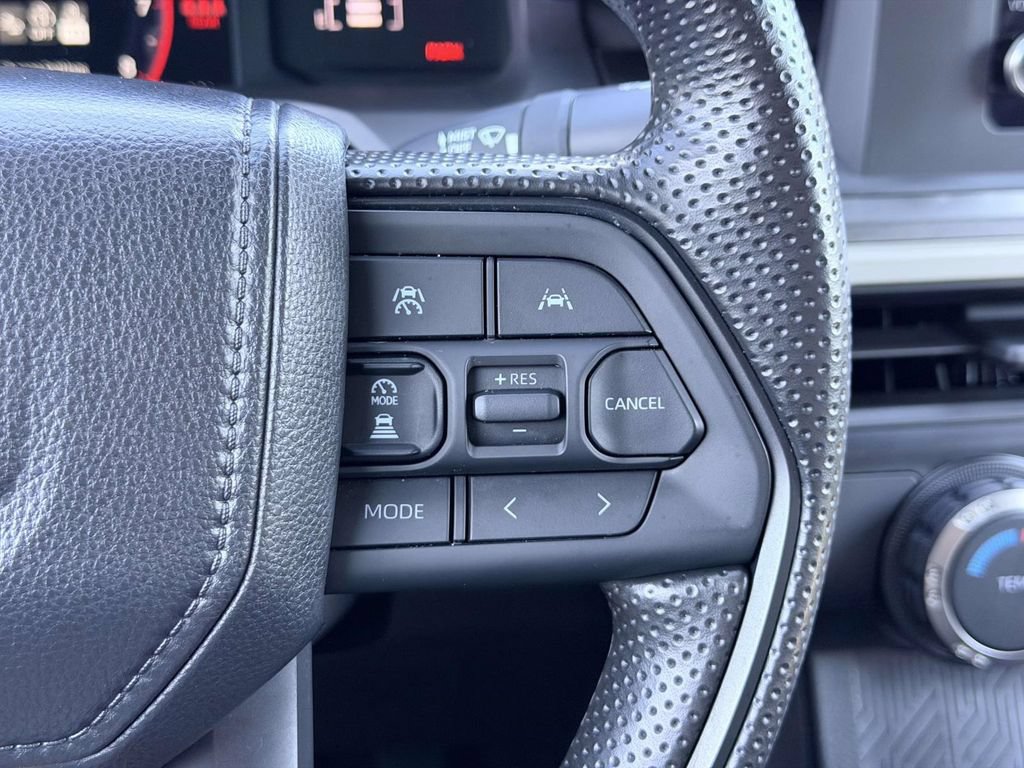 Certified 2025 Toyota Tacoma SR5 AWD/4WD image 7
