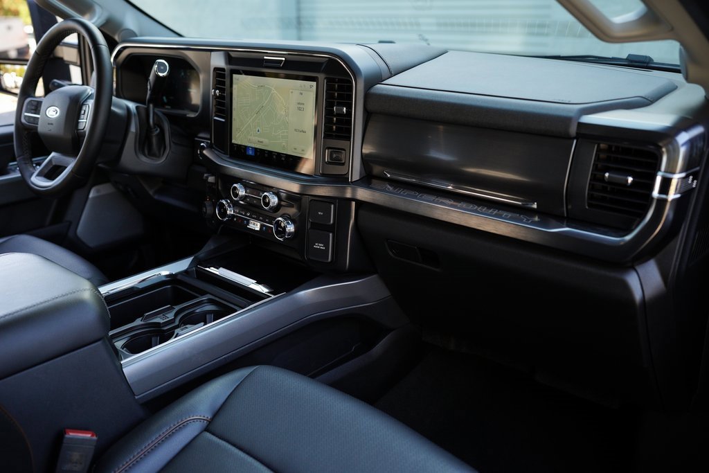 Used 2025 Ford F350 Lariat image 22
