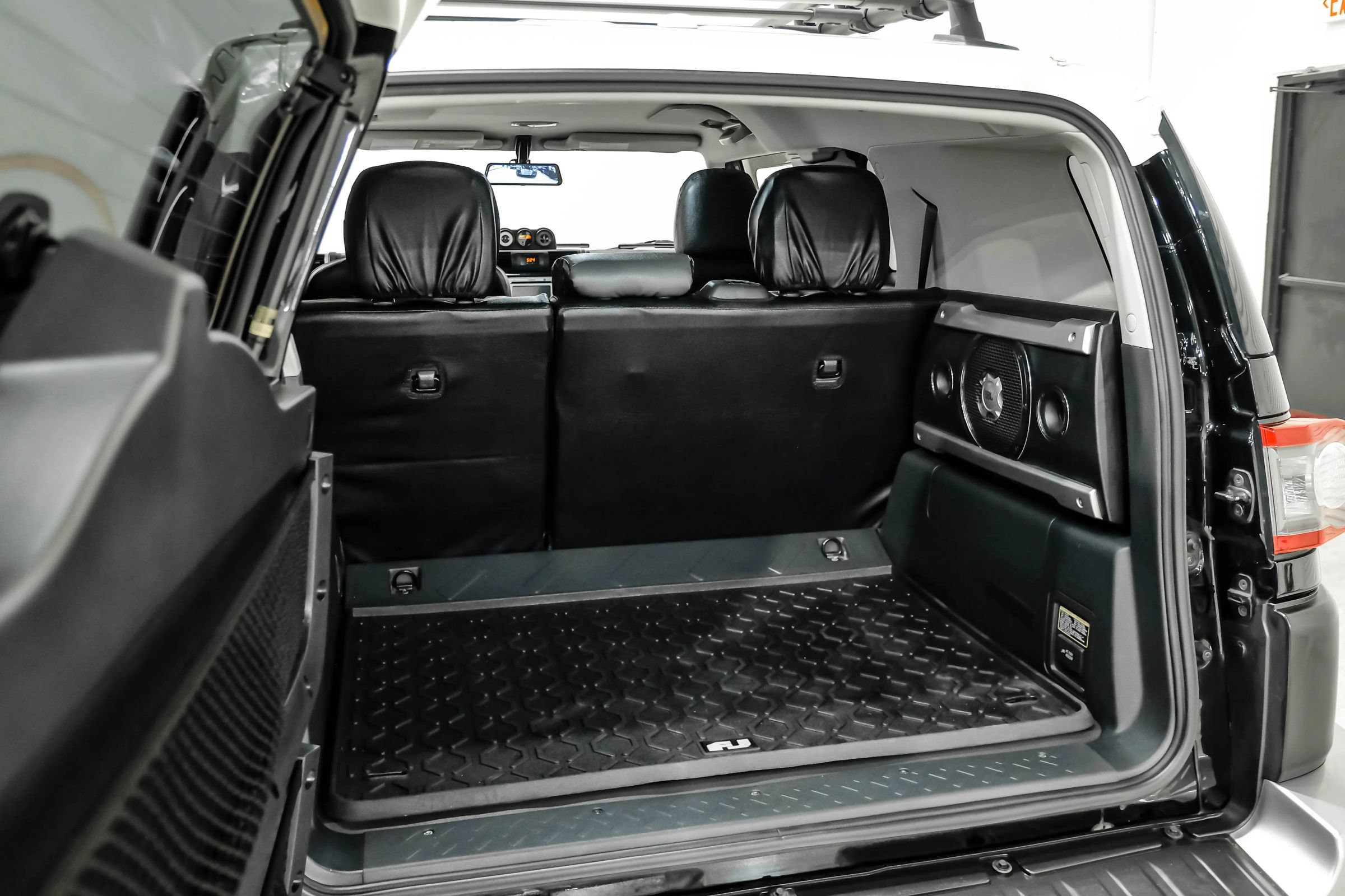 Used 2013 Toyota FJ Cruiser 4WD w/ Upgrade Pkg image 53