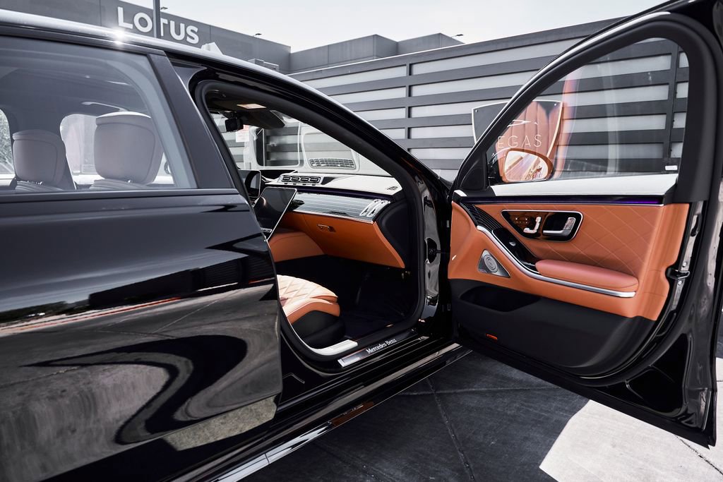 Used 2023 Mercedes-Benz S 580 4MATIC Sedan image 22