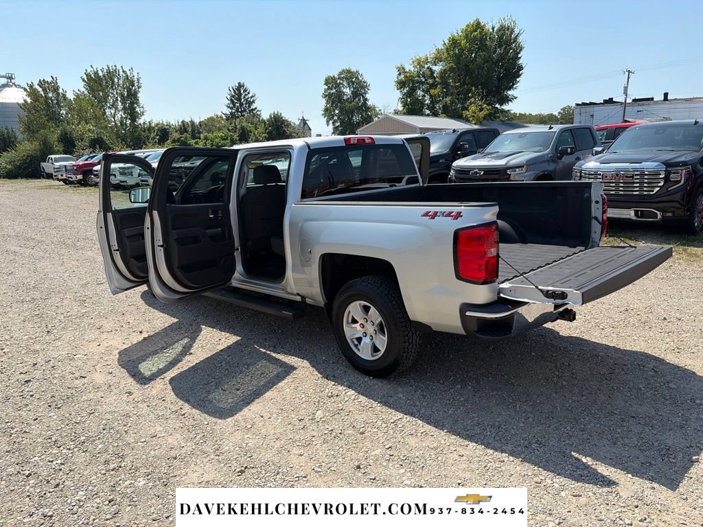 Used 2018 Chevrolet Silverado 1500 LT w/ All Star Edition AWD/4WD image 32