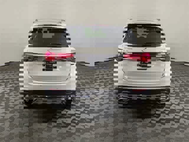 Certified 2026 Mercedes-Benz GLC 300 4MATIC image 4