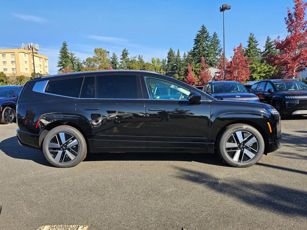 New 2026 Hyundai Ioniq 9 SEL image 8