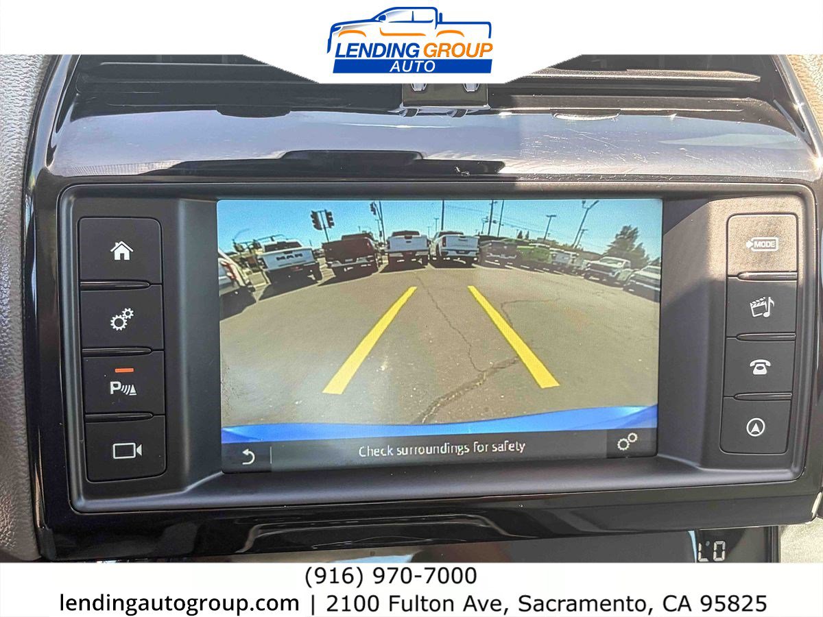 Used 2017 Jaguar XE Premium RWD image 22
