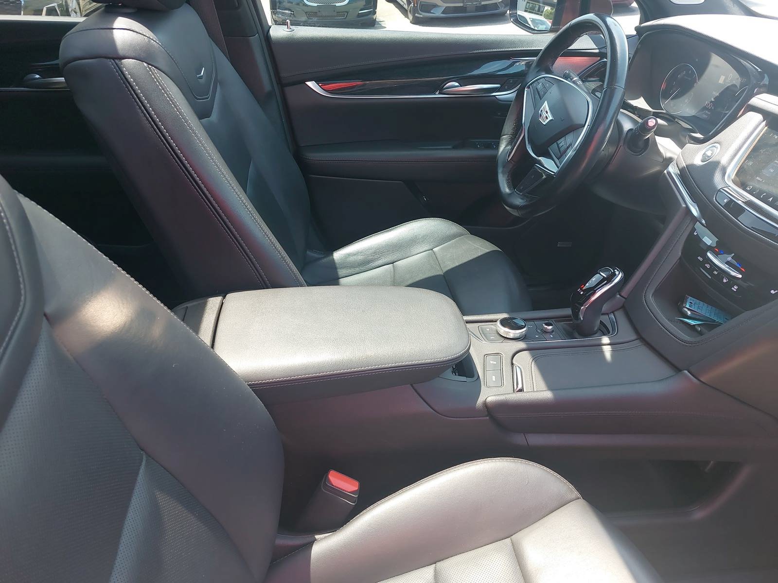 Used 2023 Cadillac XT5 Premium Luxury FWD image 10