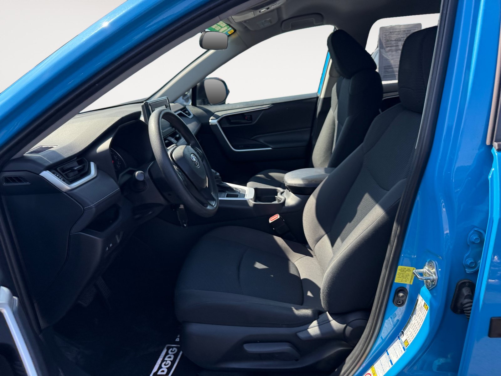 Used 2019 Toyota RAV4 LE w/ All Weather Liner Package AWD/4WD image 10