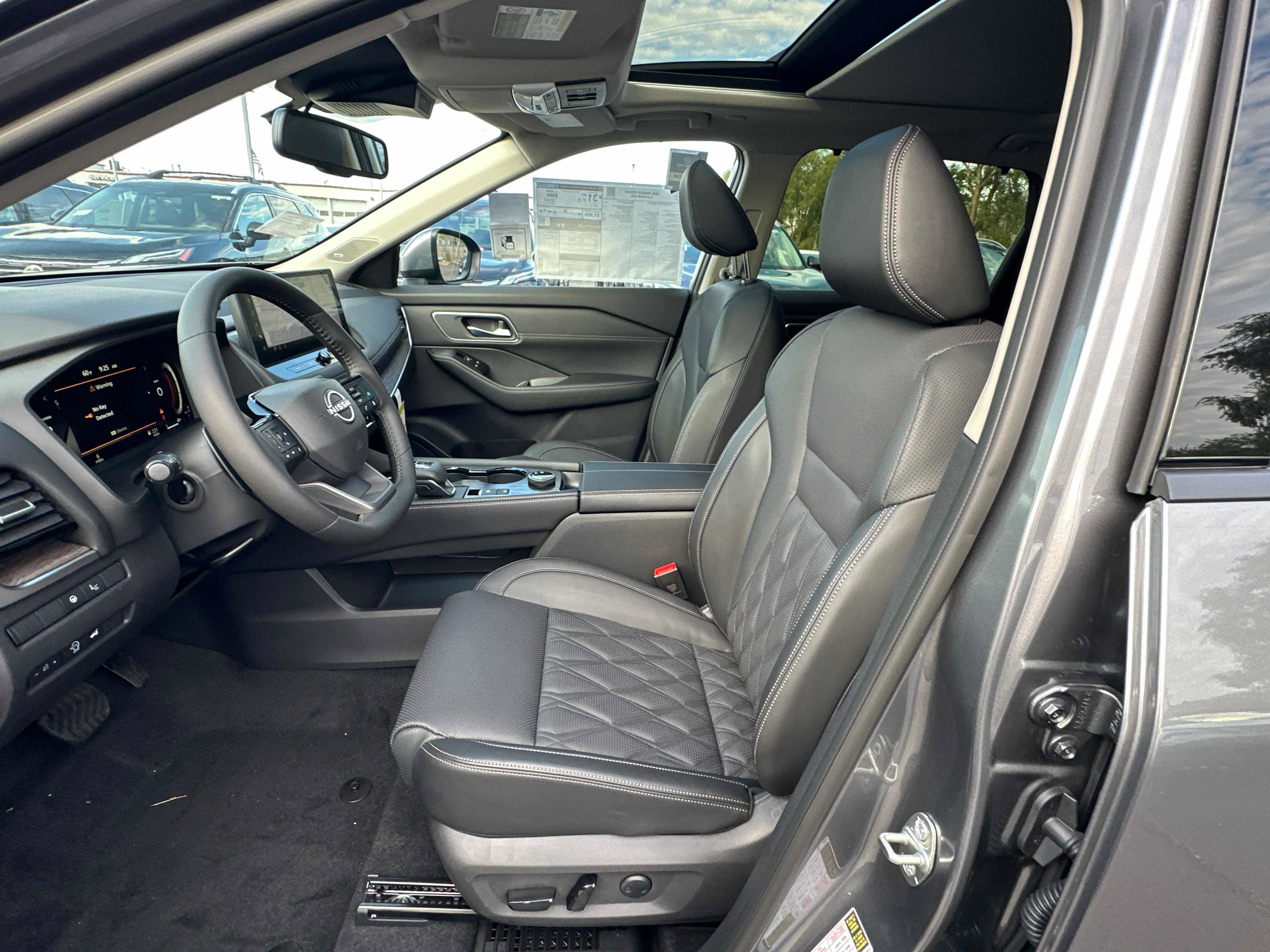 New 2026 Nissan Rogue Platinum w/ Platinum Premium Package image 25