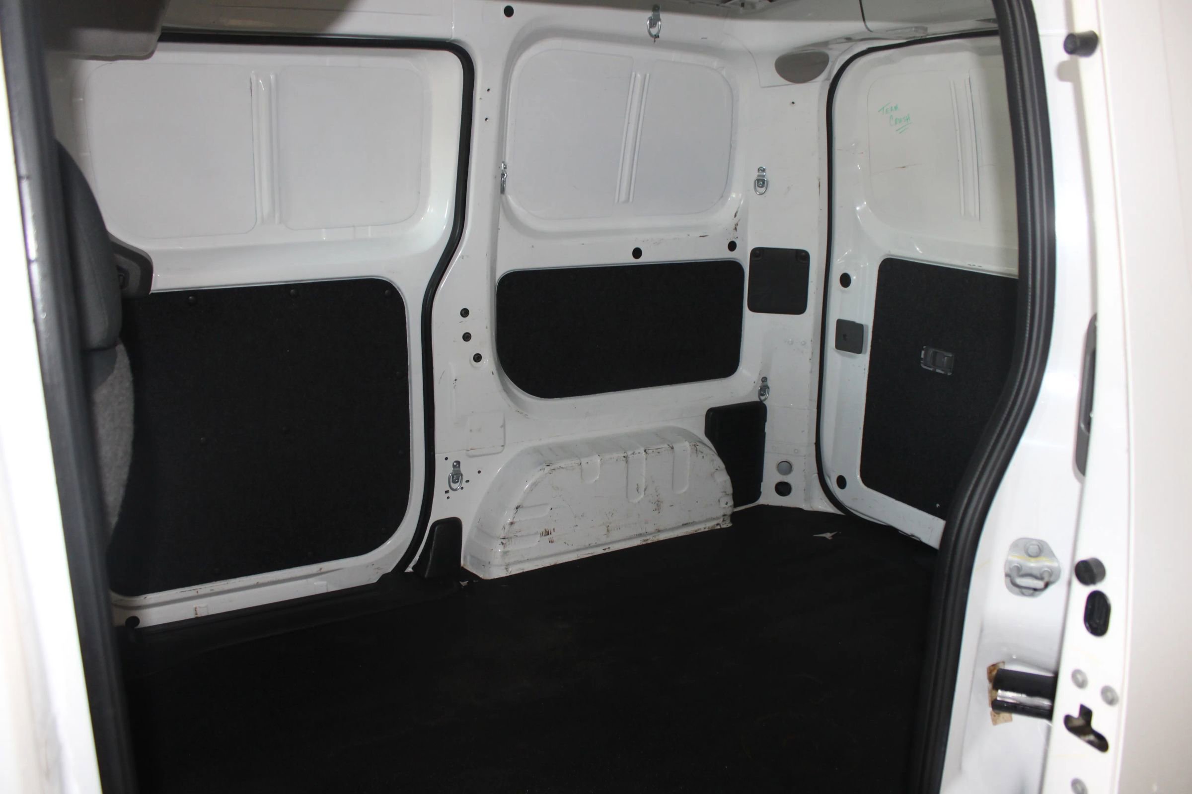 Used 2017 Nissan NV200 S image 20