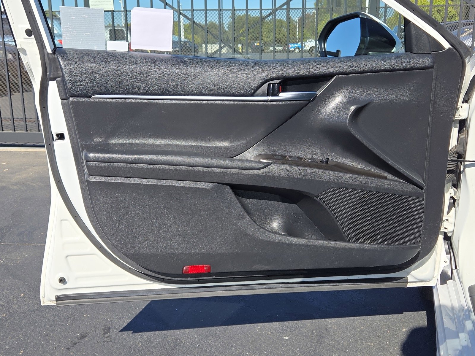 Used 2024 Toyota Camry SE image 21