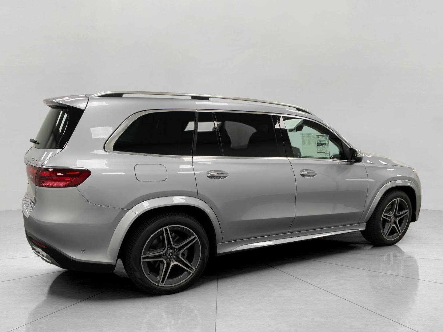 New 2026 Mercedes-Benz GLS 450 4MATIC image 2