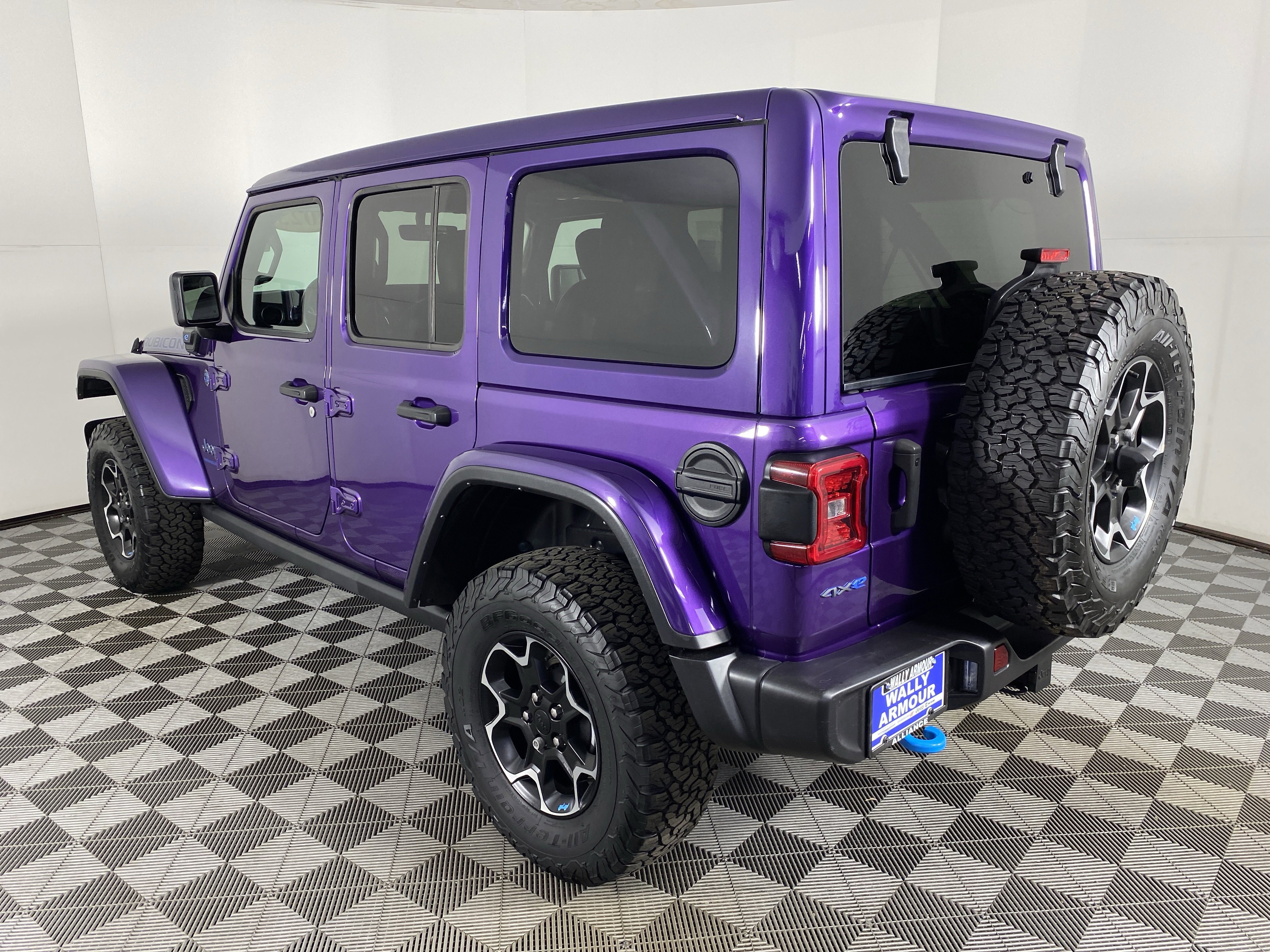 Used 2023 Jeep Wrangler Unlimited Rubicon 4xe w/ Cold Weather Group image 11