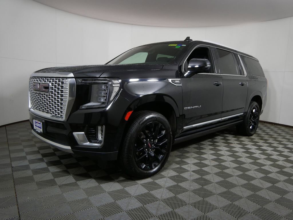 Used 2023 GMC Yukon XL Denali image 7