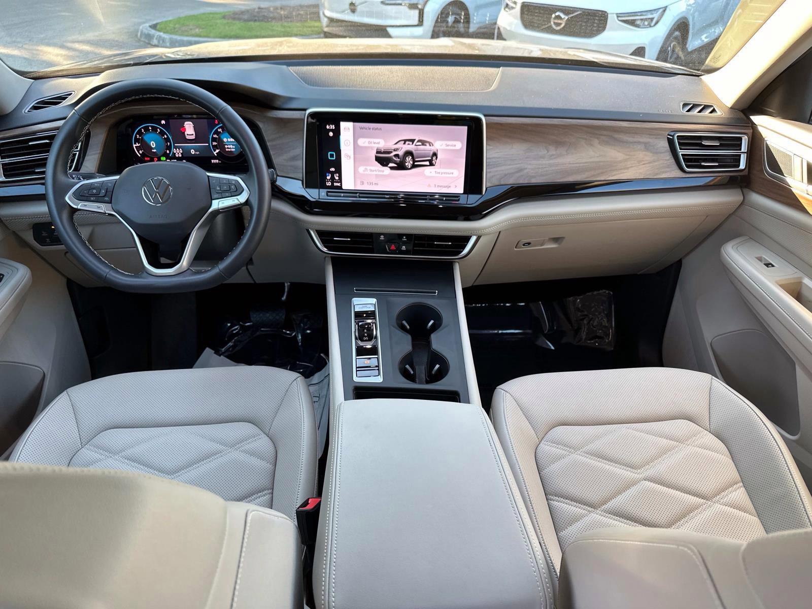 Certified 2025 Volkswagen Atlas SE image 46