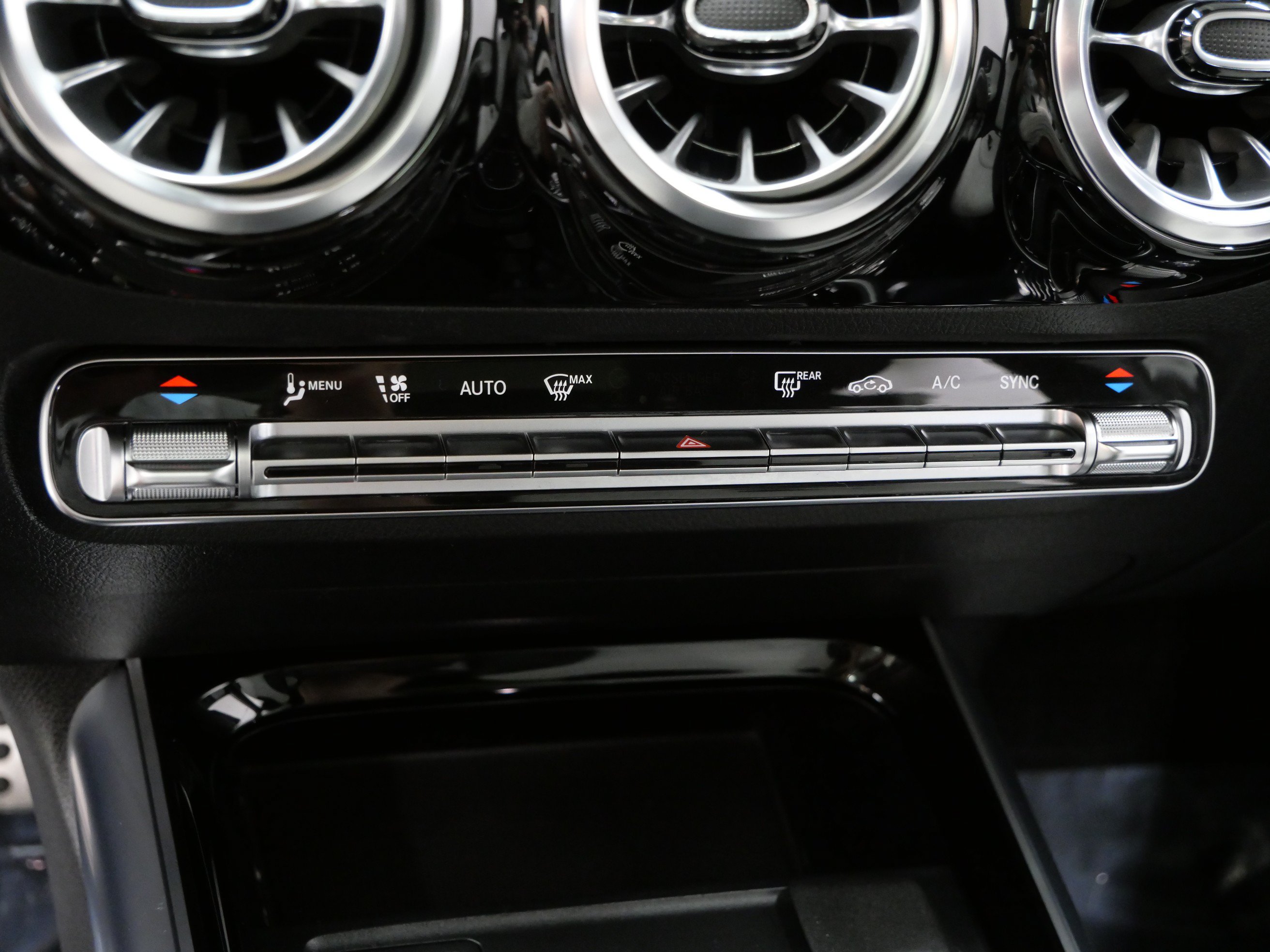 Used 2022 Mercedes-Benz GLA 250 4MATIC image 28
