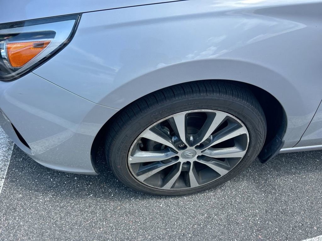 Used 2018 Hyundai Elantra GT FWD image 10