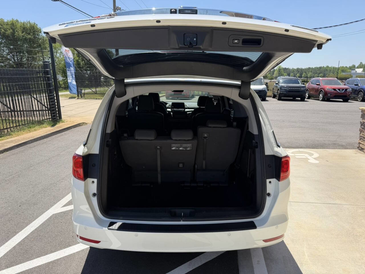 Used 2019 Honda Odyssey Touring image 11
