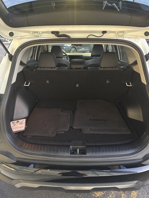 Certified 2024 Kia Seltos X-Line image 7