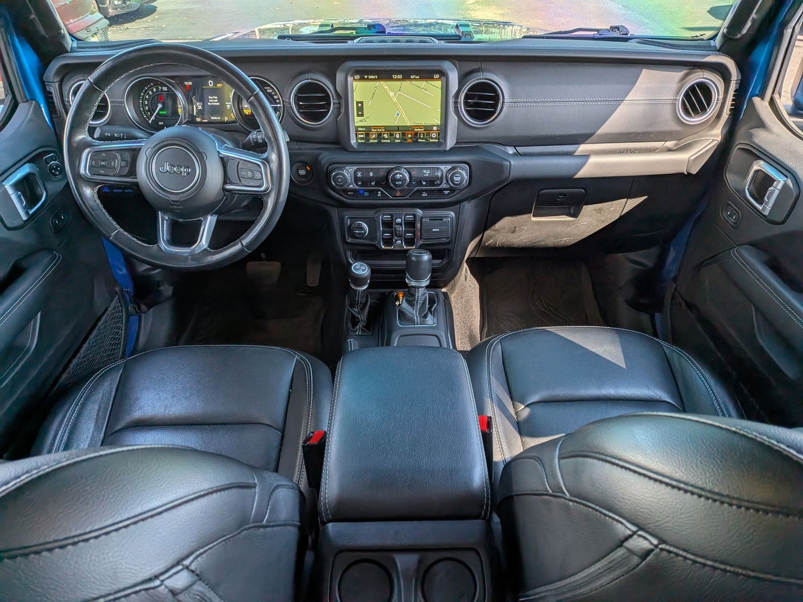 Used 2022 Jeep Wrangler Unlimited Sahara w/ Cold Weather Group image 15