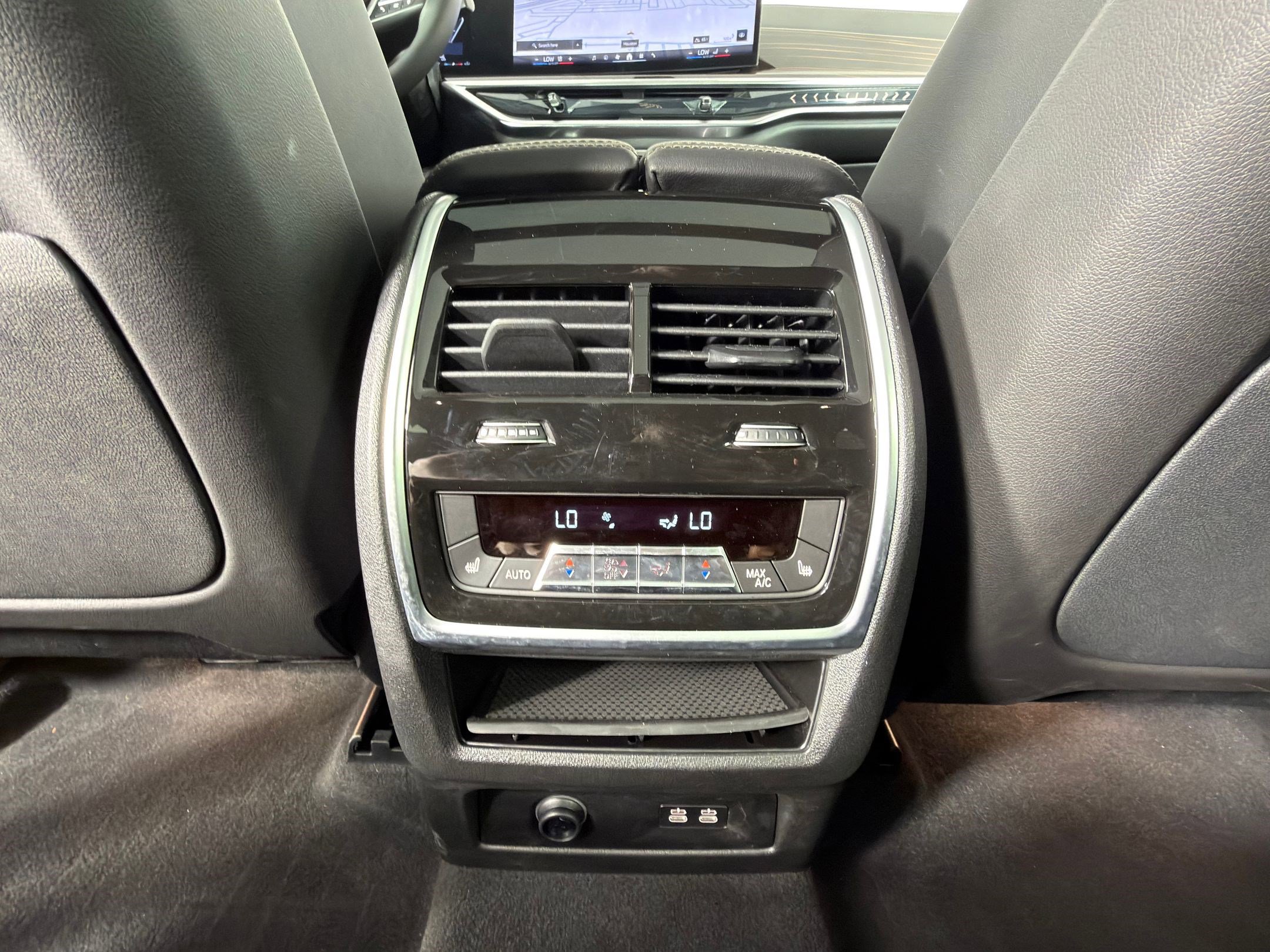 Used 2026 BMW X5 sDrive40i w/ Climate Comfort Package image 29