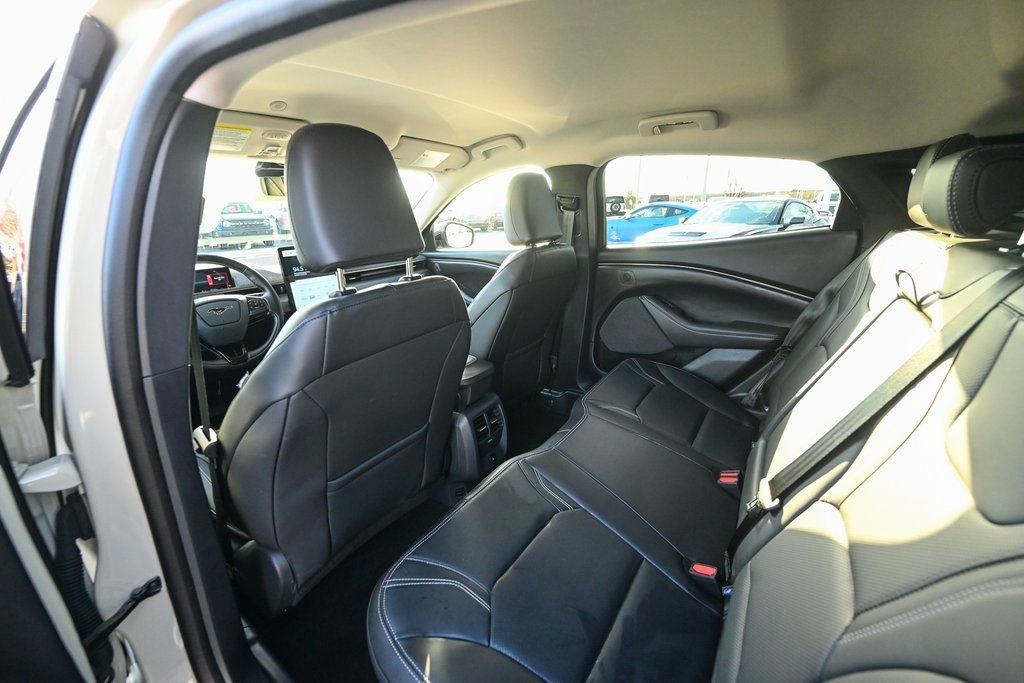 Used 2025 Ford Mustang Mach-E Premium image 21