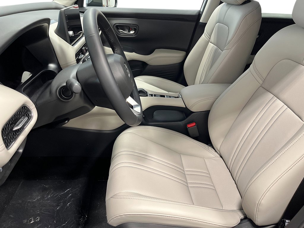 Used 2026 Honda HR-V EX-L image 12