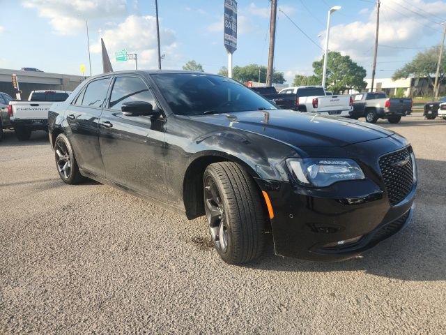 Used 2023 Chrysler 300 S RWD image 1