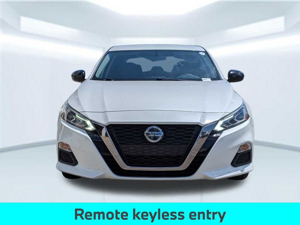 Used 2019 Nissan Altima 2.5 SR FWD image 11
