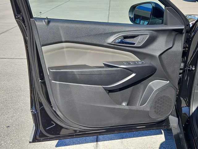 New 2026 Chevrolet Trax ACTIV w/ Driver Confidence Package image 17