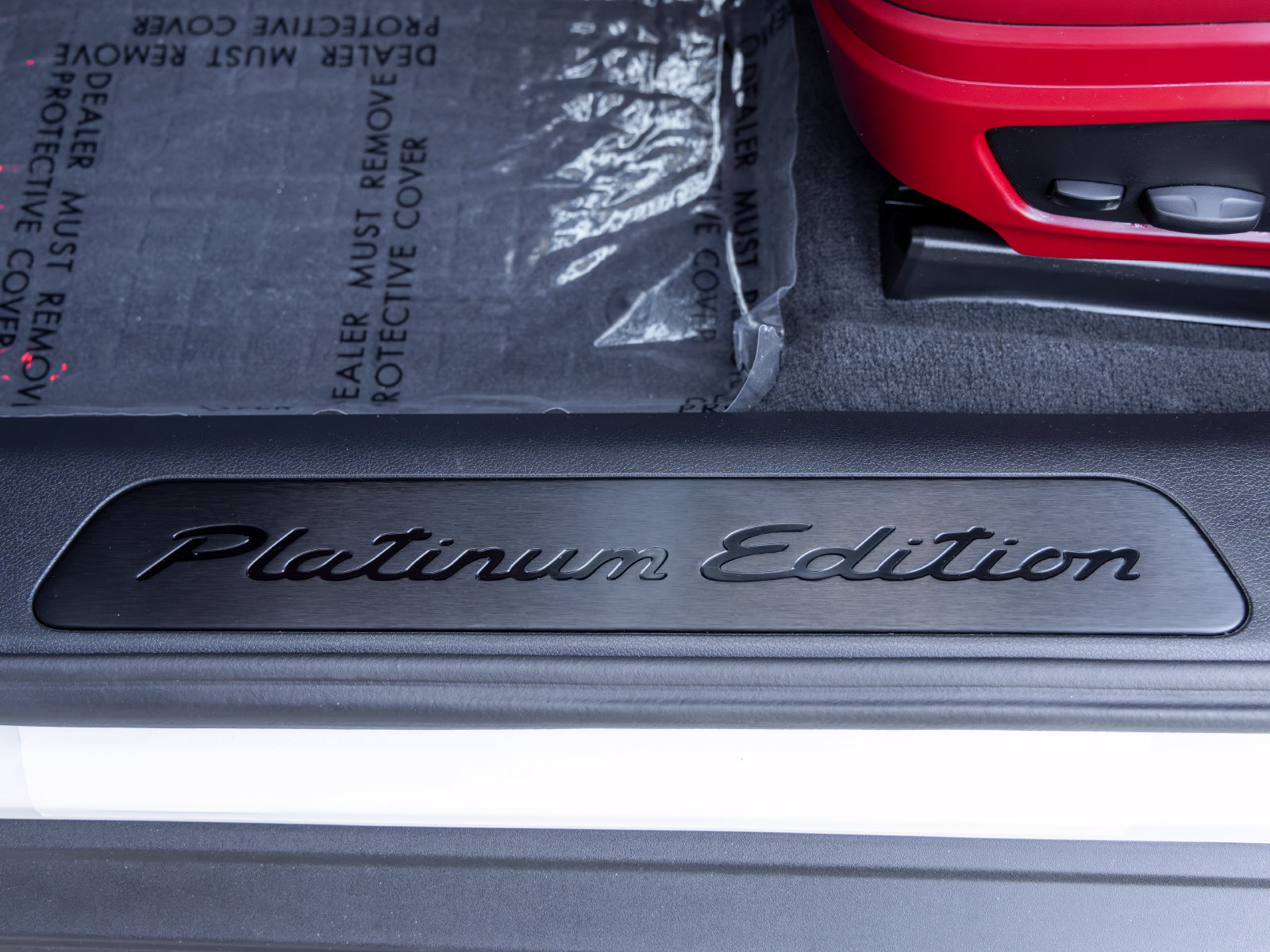 Used 2023 Porsche Panamera 4 Platinum Edition AWD/4WD image 27