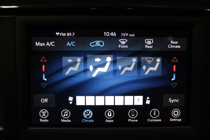 Used 2021 Chrysler Voyager Lxi FWD image 43