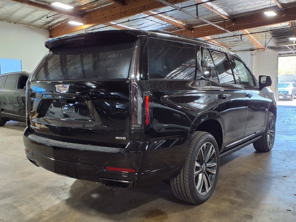 New 2026 Cadillac Escalade Sport AWD/4WD image 7
